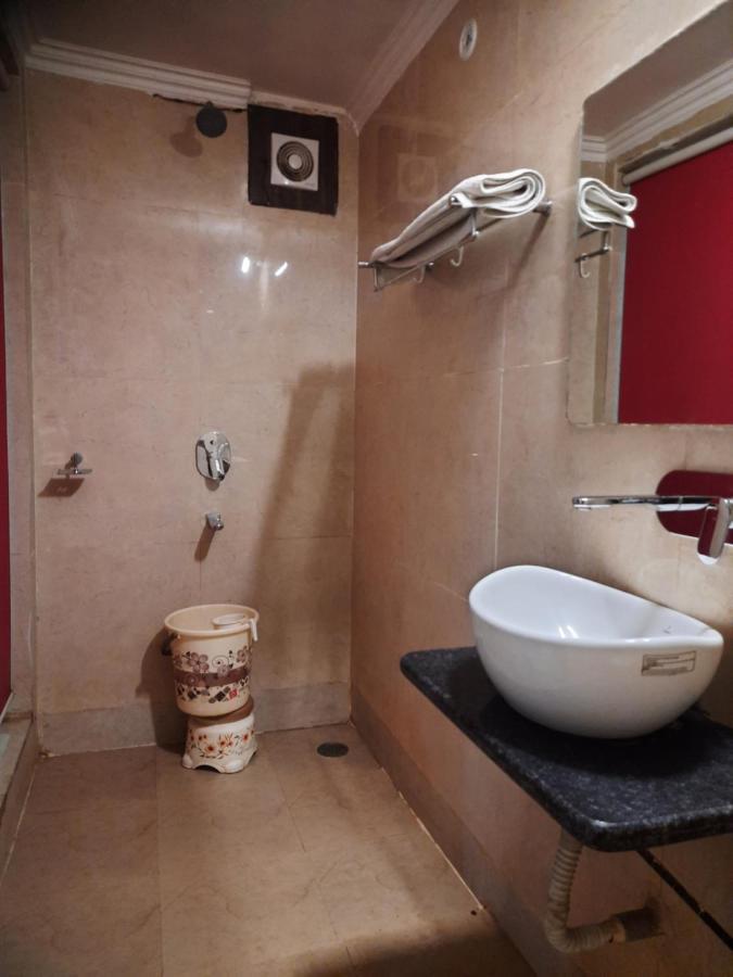 نيودلهي Hotel The Amour Dx Near Igi Airport Delhi المظهر الخارجي الصورة